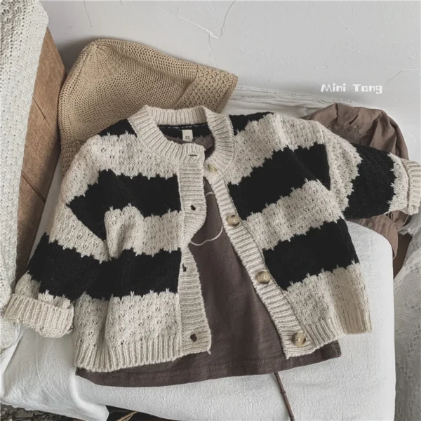 Spring And Autumn Newborn Baby Boys And Girls Baby Black And White Striped Knitted Cardigan Children's Casual Loose Baby Clothes - Image 4